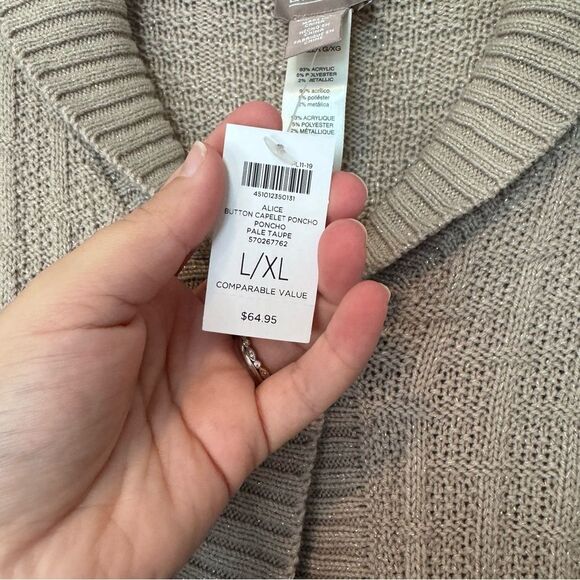 Chico’s Women’s Alice Button Capelet Poncho Sweater Size L/XL NWT Pale Taupe - Picture 4 of 7